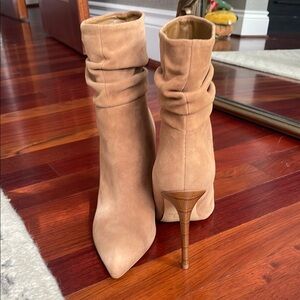 Marc Fisher booties, never worn size 9